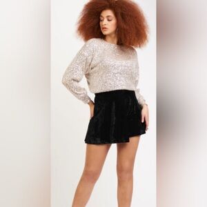 NWT DEX Sequin Crew Neck Long Sleeve Blouse